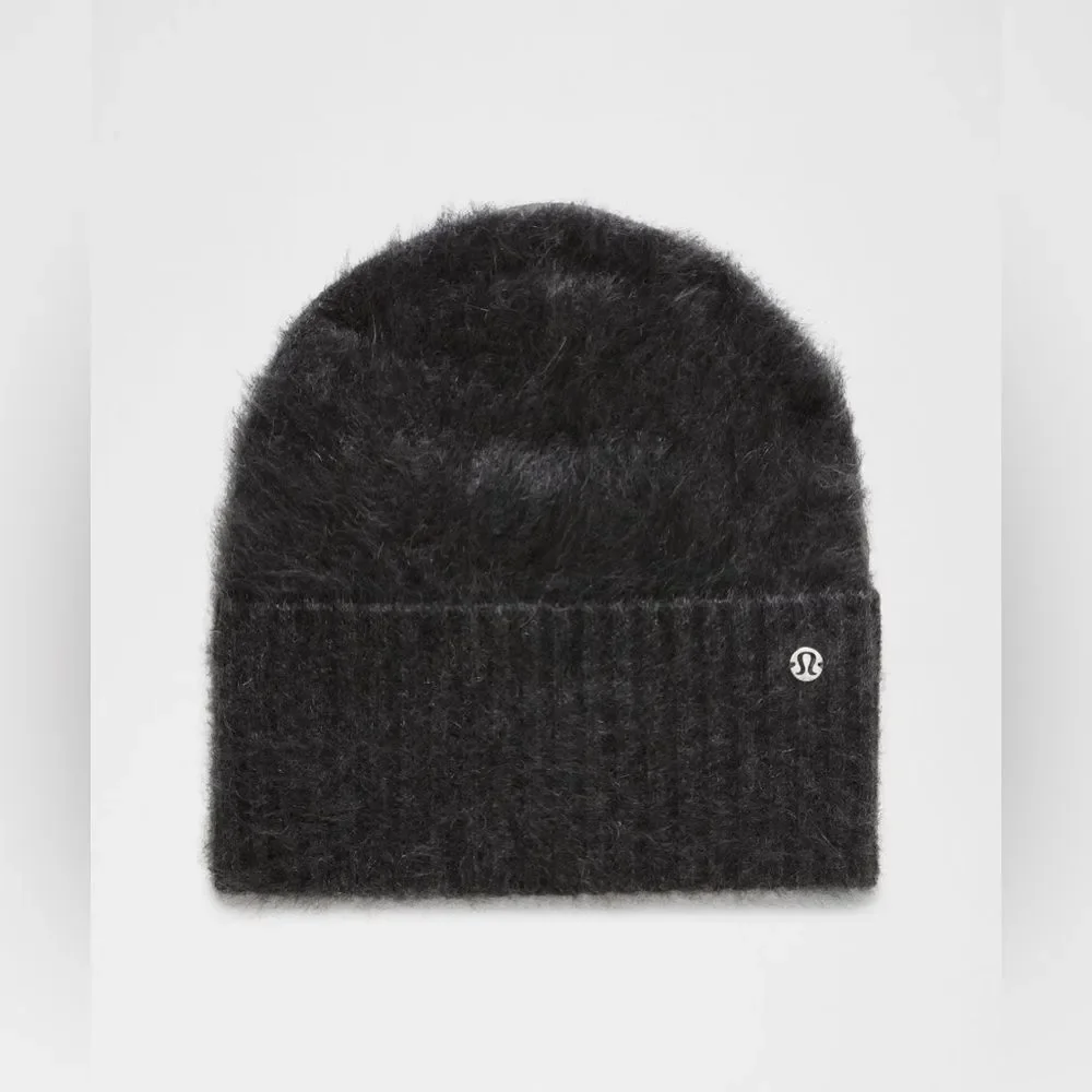 Nwt Fuzzy Cashmere Beanie black color